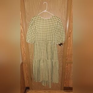 Moodie Size M Gingham Dress